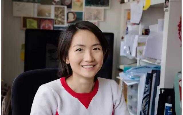 学美术有什么用？90后女孩靠画画登世界名人榜